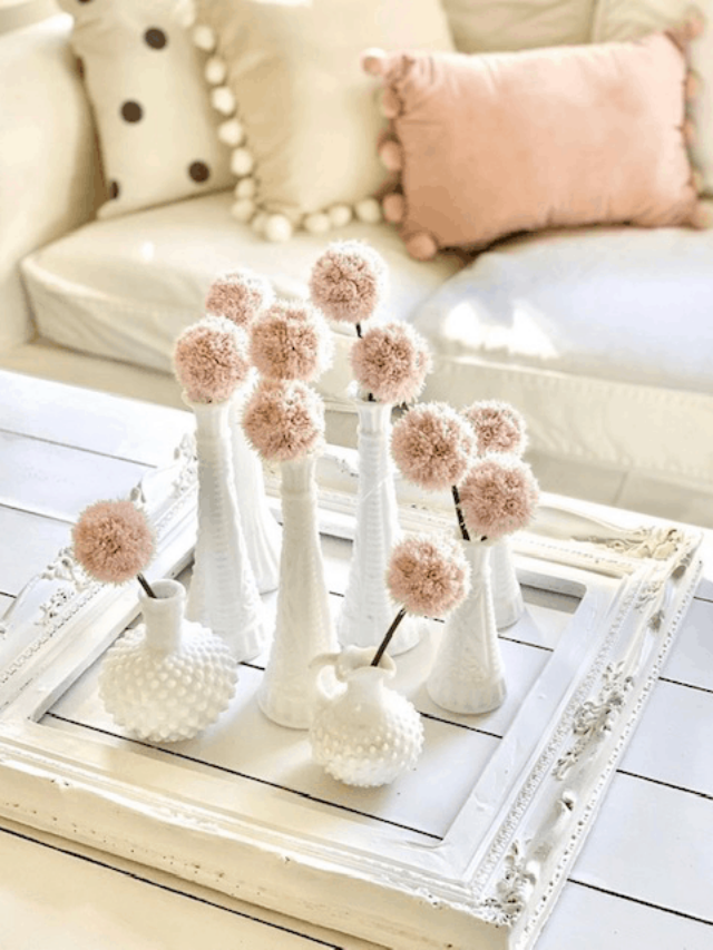 8 Unique Ways to Use Empty Picture Frames in Decor