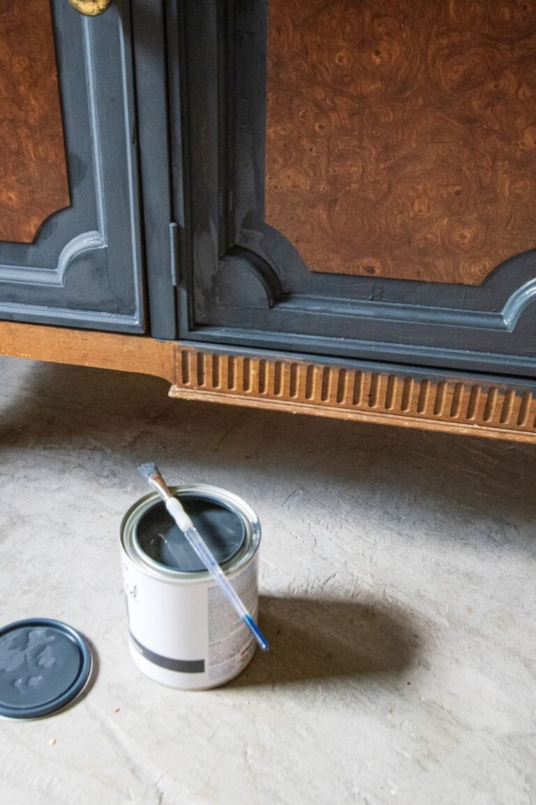 The Best Black Paints for Furniture (Recommended by Expert Refinishers ...