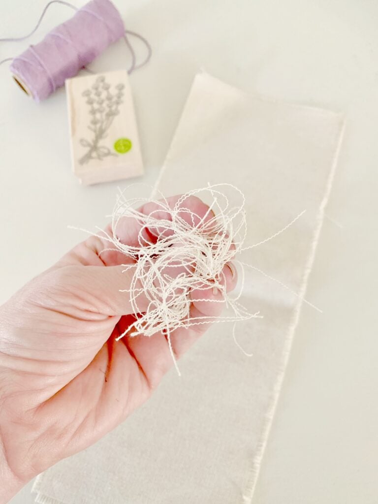 How to Make No Sew Lavender Sachets (easy stepbystep instructions) Celebrated Nest