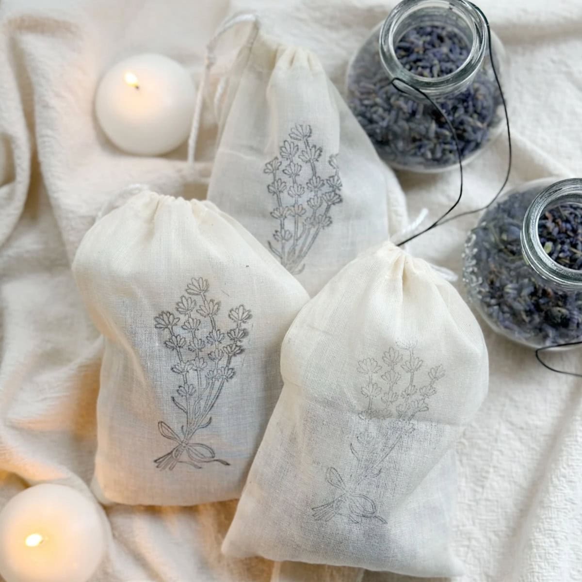 Closet Freshener DIY: How to Make Lavender Bags That Really Work