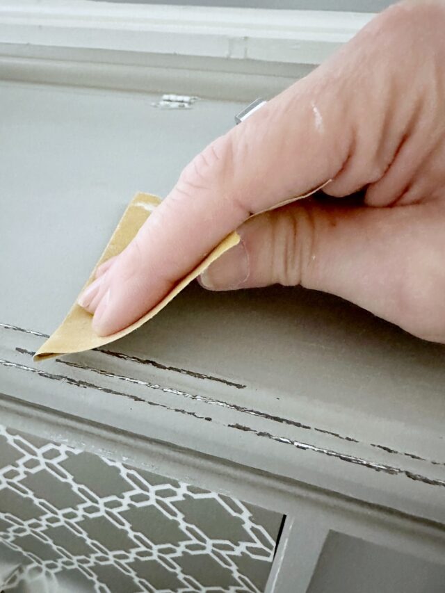 How to Distress Chalk Paint Furniture