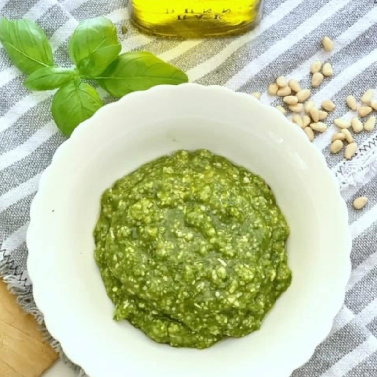 Roasted Garlic Pesto: A Flavor-Packed Twist on Classic Basil