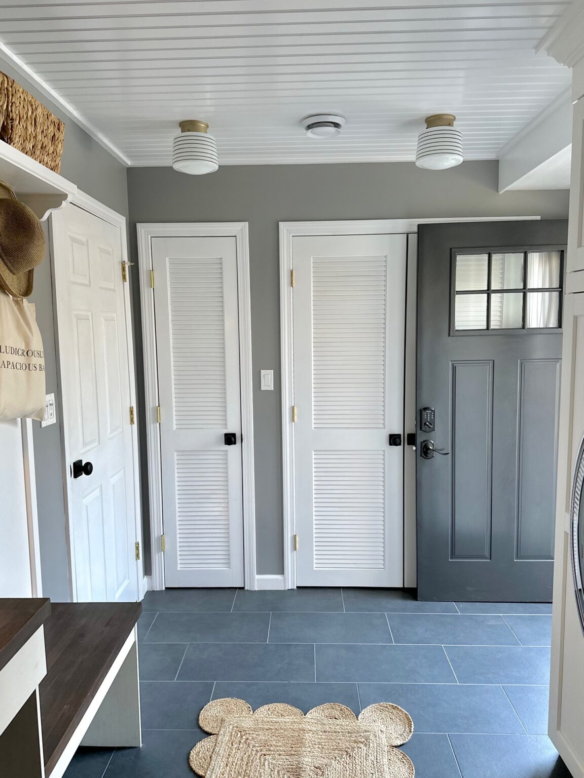 Benjamin Moore Wrought Iron (2124-10): Why Designers Love This Soft ...