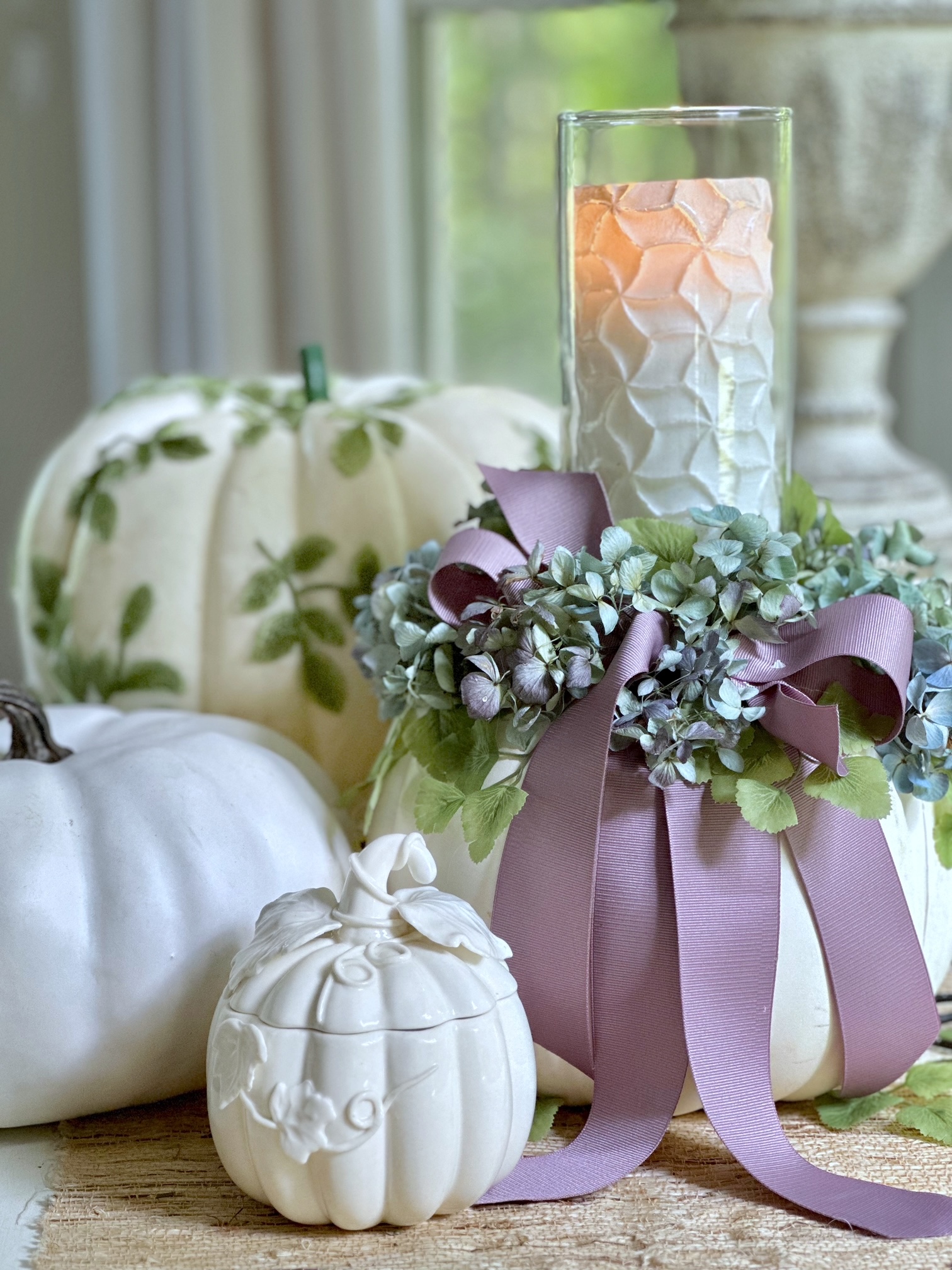4 pumpkins including the hydrangea pumpkin.