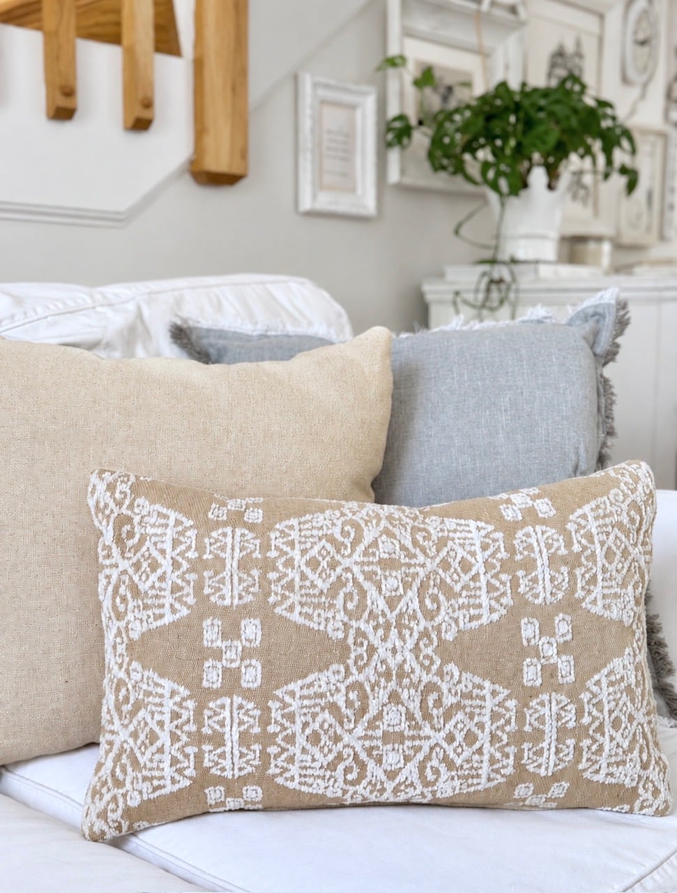 Gray and soft gold/yellow tone pillows for spring and summer.