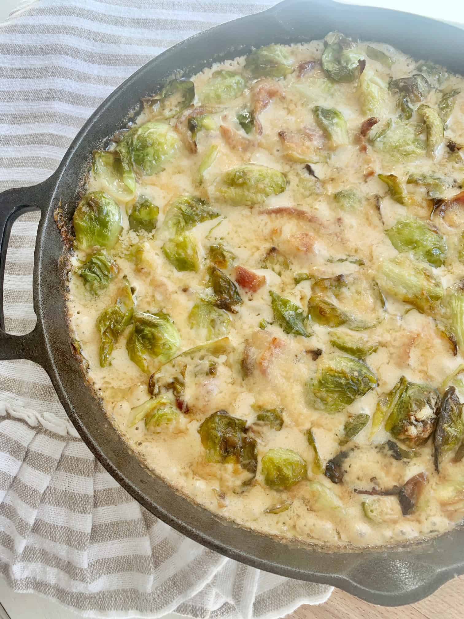 The brussel sprouts with bacon finished dish. 