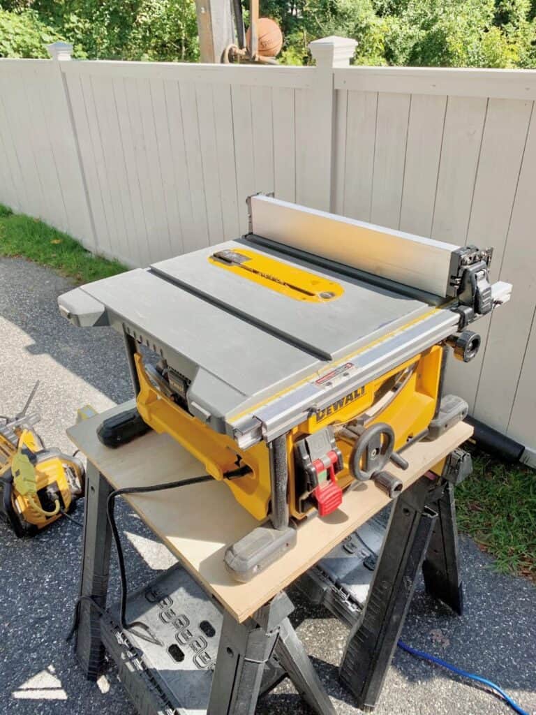 Table saw all set up. 