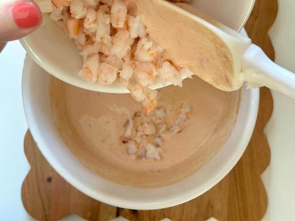 Add shrimp to the mixed dip.