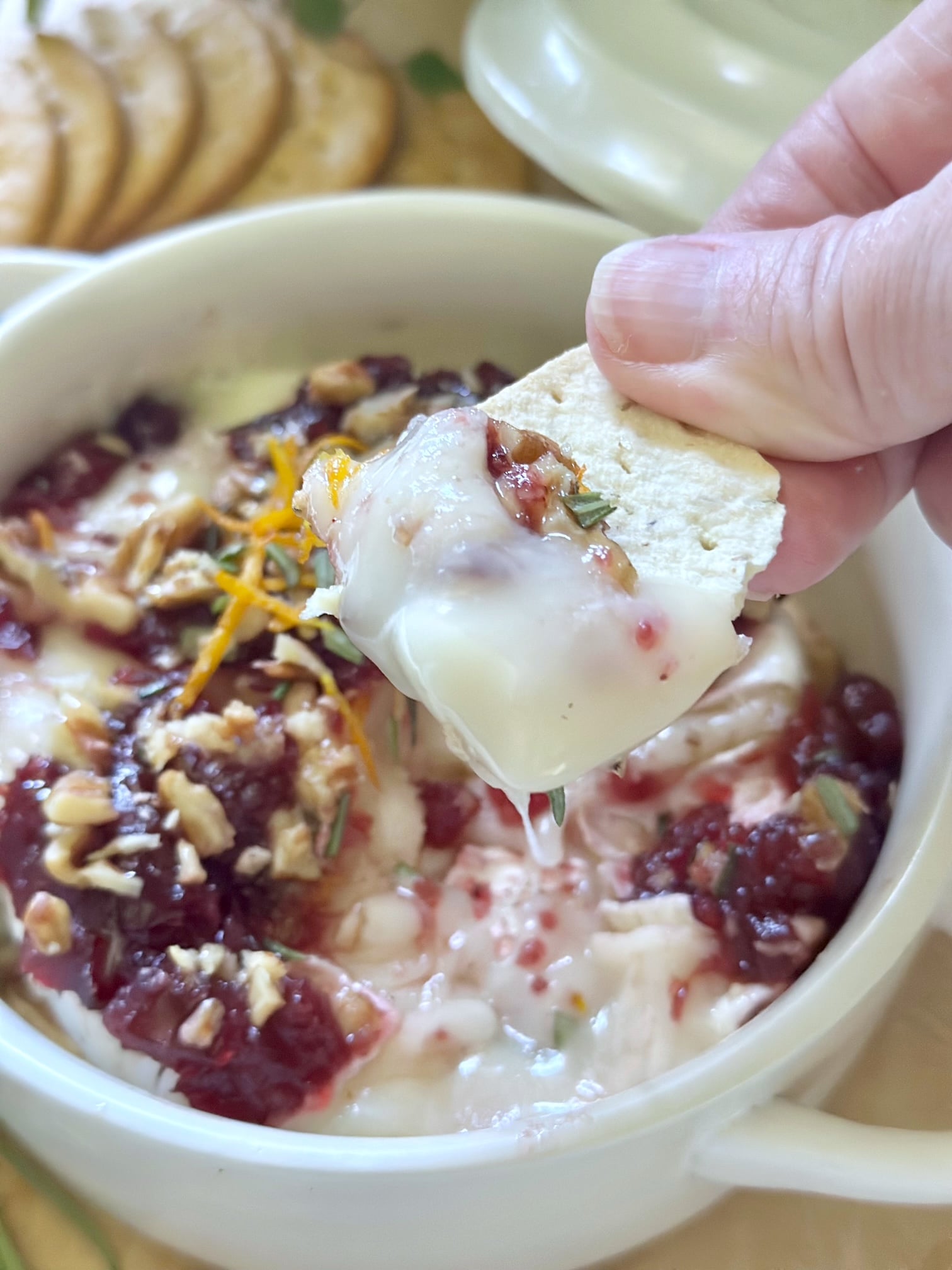A scoop of gooey cheese.
